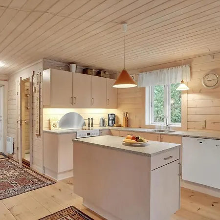 Ferienhaus 3 Bedroom Nice In Højslev